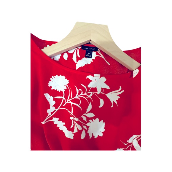 Ann Taylor floral blouse - Picture 3 of 4